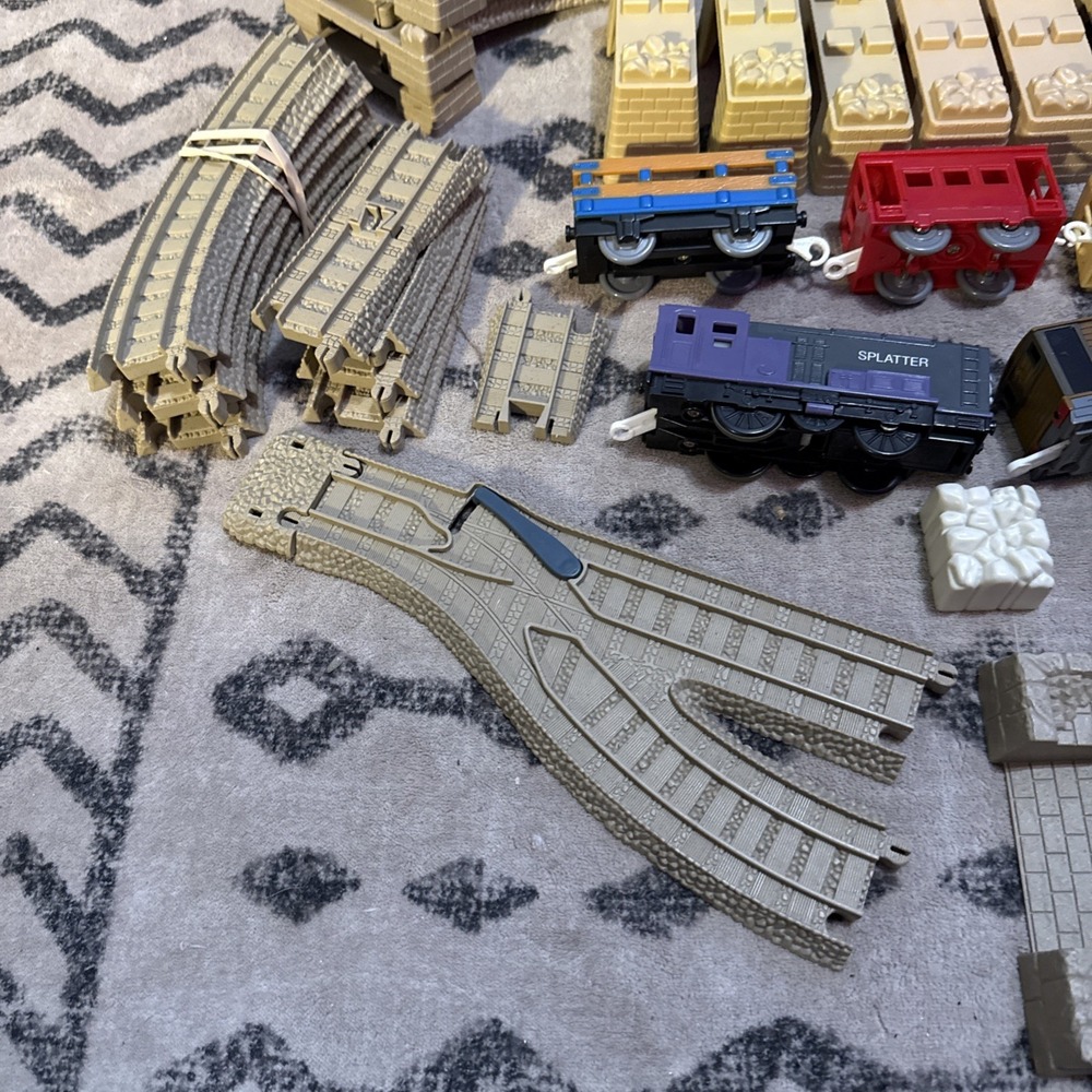 Thomas TrackMaster‎ Lot 90+Pcs Track Splatter Gullane Limited, Tramways  2006... - Picture 6 of 16